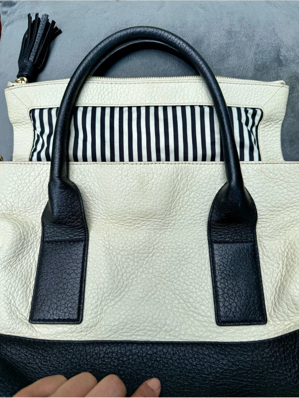 kate spade Black and Cream Two-Tone Leather Shoulder Bag